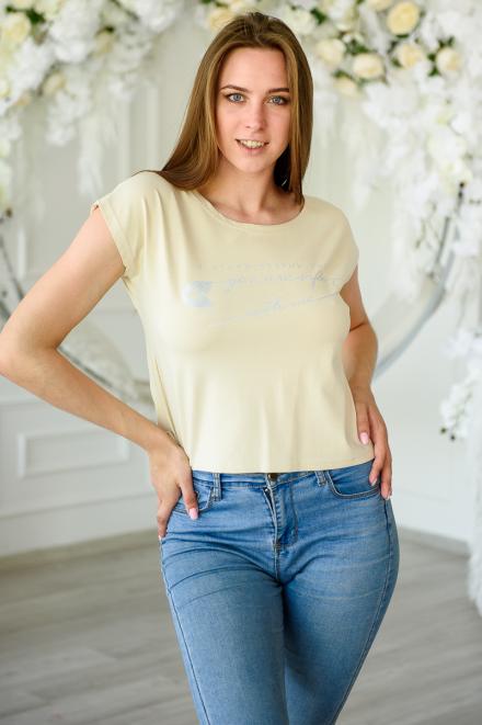 Футболка женская из вискозы Лирика экрю You are safe Футболка женская из вискозы Лирика экрю You are safe