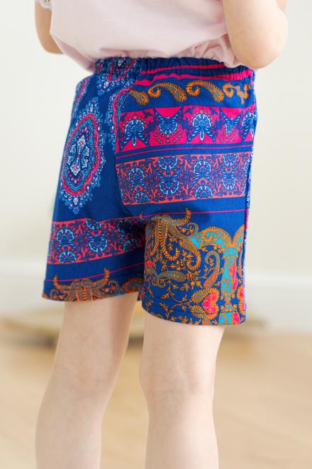 Шорты детские из кулирки красно-синие огурцы