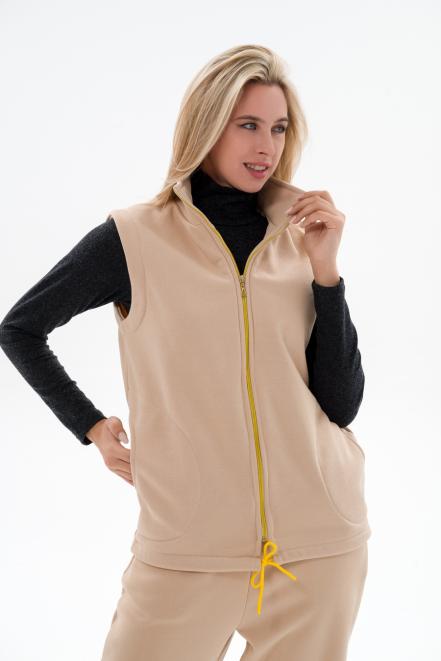 Жилет женский из футера латте Жилет женский из футера латте