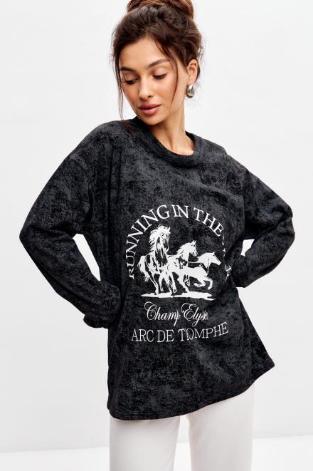 Лонгслив женский из кулирки оверсайз чёрный Лонгслив женский из кулирки оверсайз чёрный