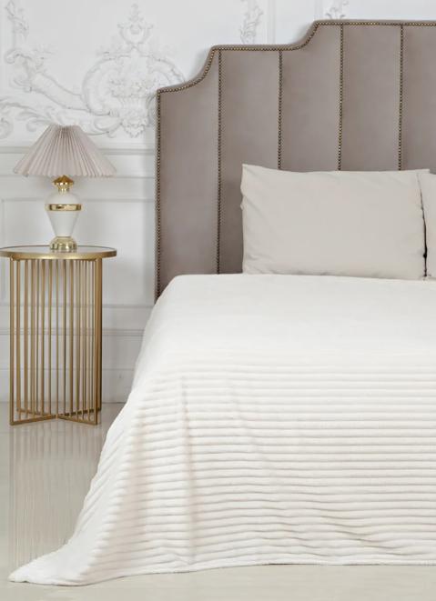 Плед из велсофта экрю