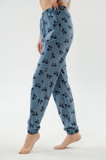 Брюки женские из кулирки на резинке серо-голубой