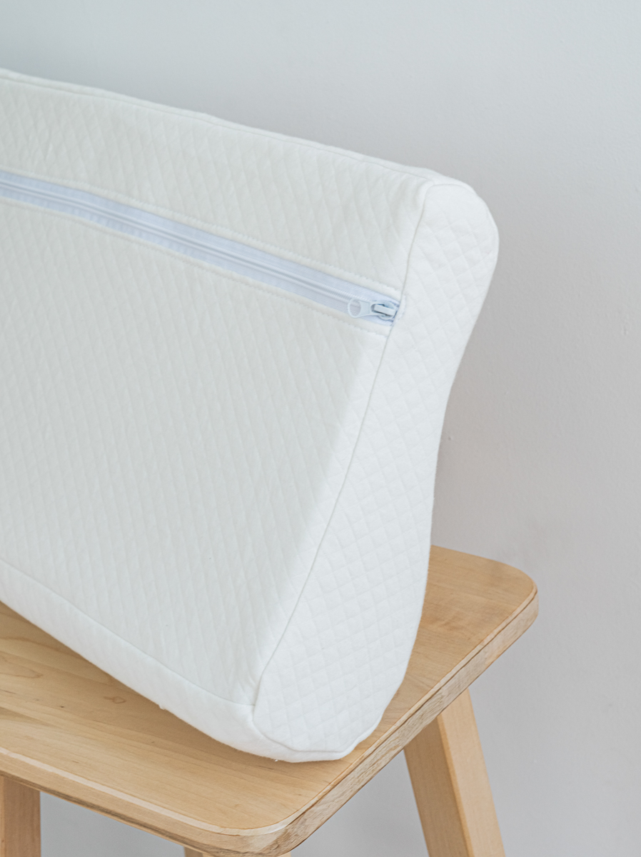 Наволочка 70х70 нелла. Подушка candide comfort. Подушка декоративная белая. Justina юстина подушка на стул. Подушки декоративные однотонные.