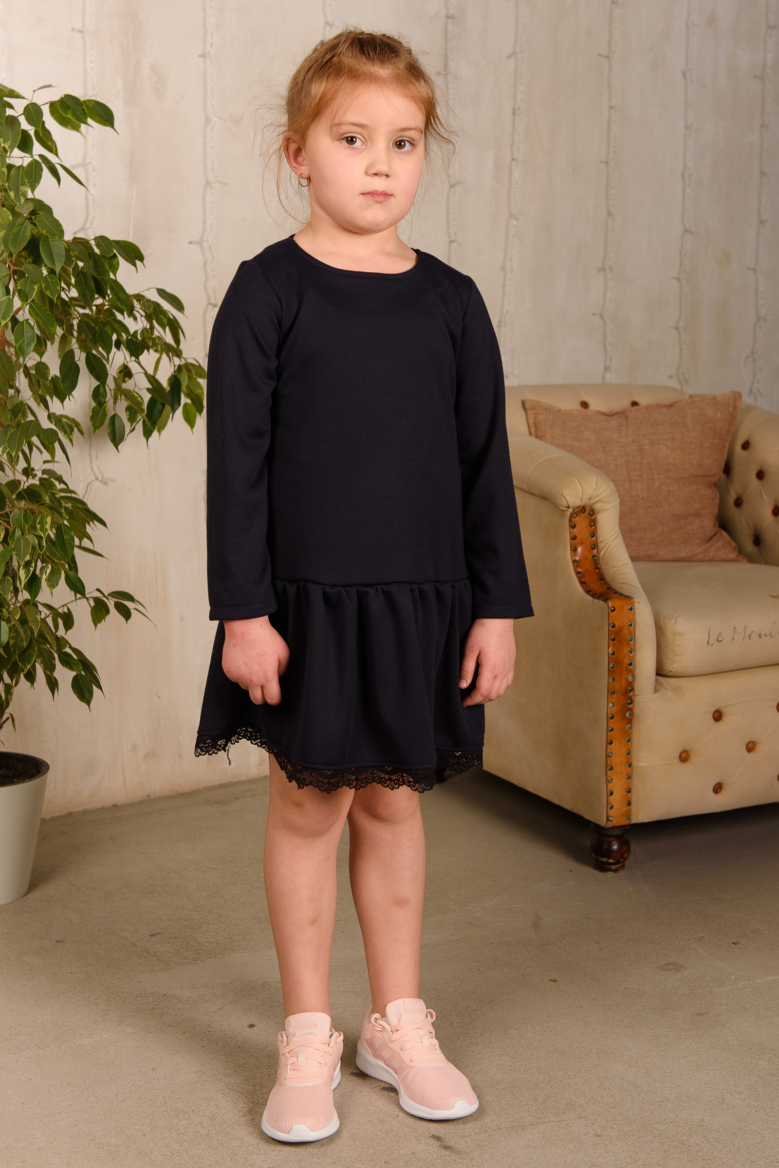 Платье детское школьное из милано  темно-синее с кружевом Dress Code